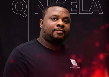 Deepconsoul - Qinisela (feat. Syaa Kaay & JustPhutii) Afro House King