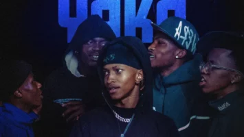TKcreedlion, Smoove & Royal Musiq - Chomi Yaka (feat. W4DE, Djy Biza & Shoes Meister) Afro House King
