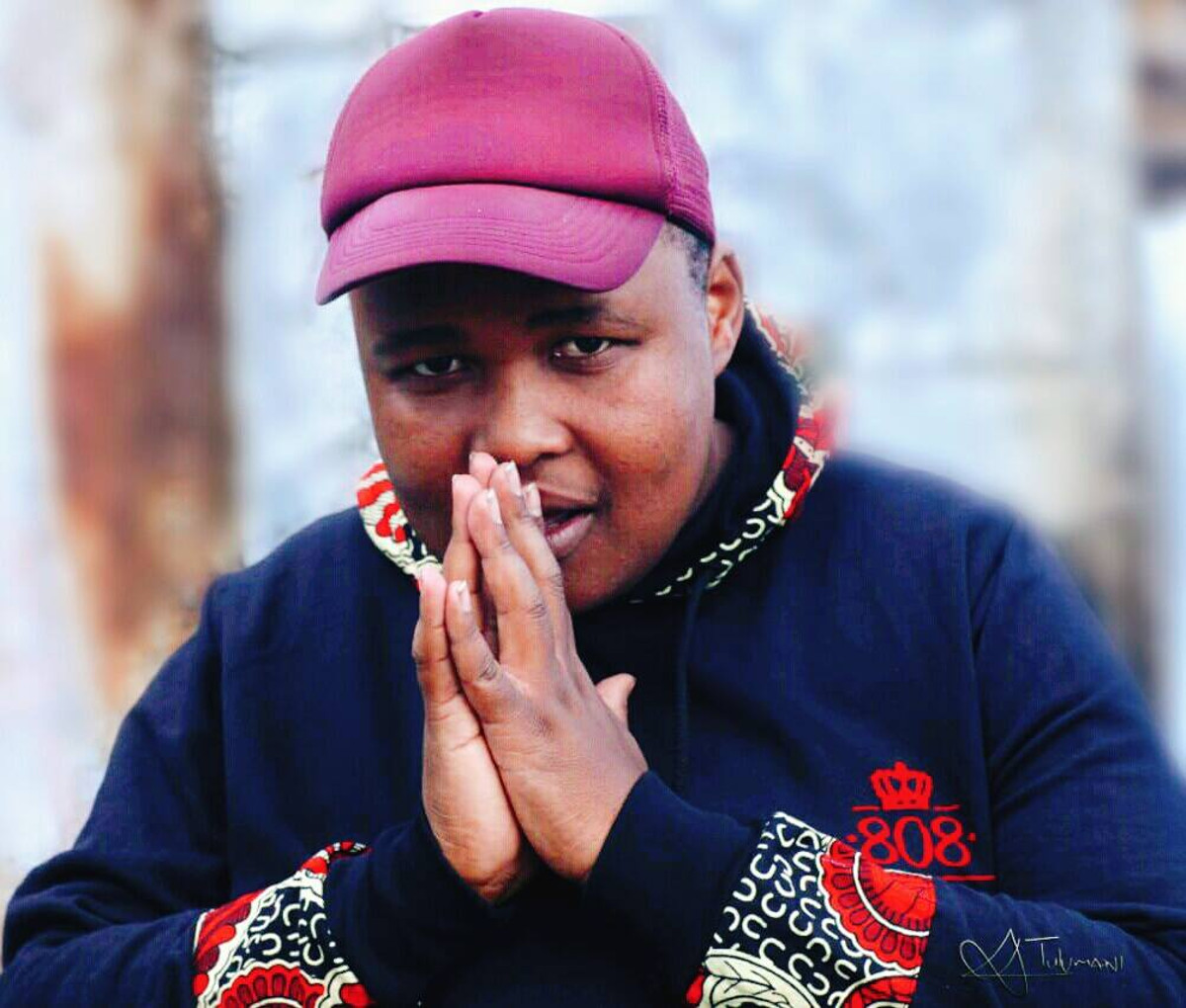 Unknown Artist - uBiza Wethu - Vukani FM Mix